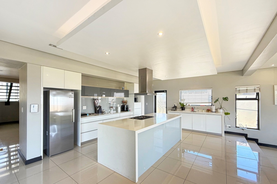 4 Bedroom Property for Sale in Baronetcy Estate Western Cape